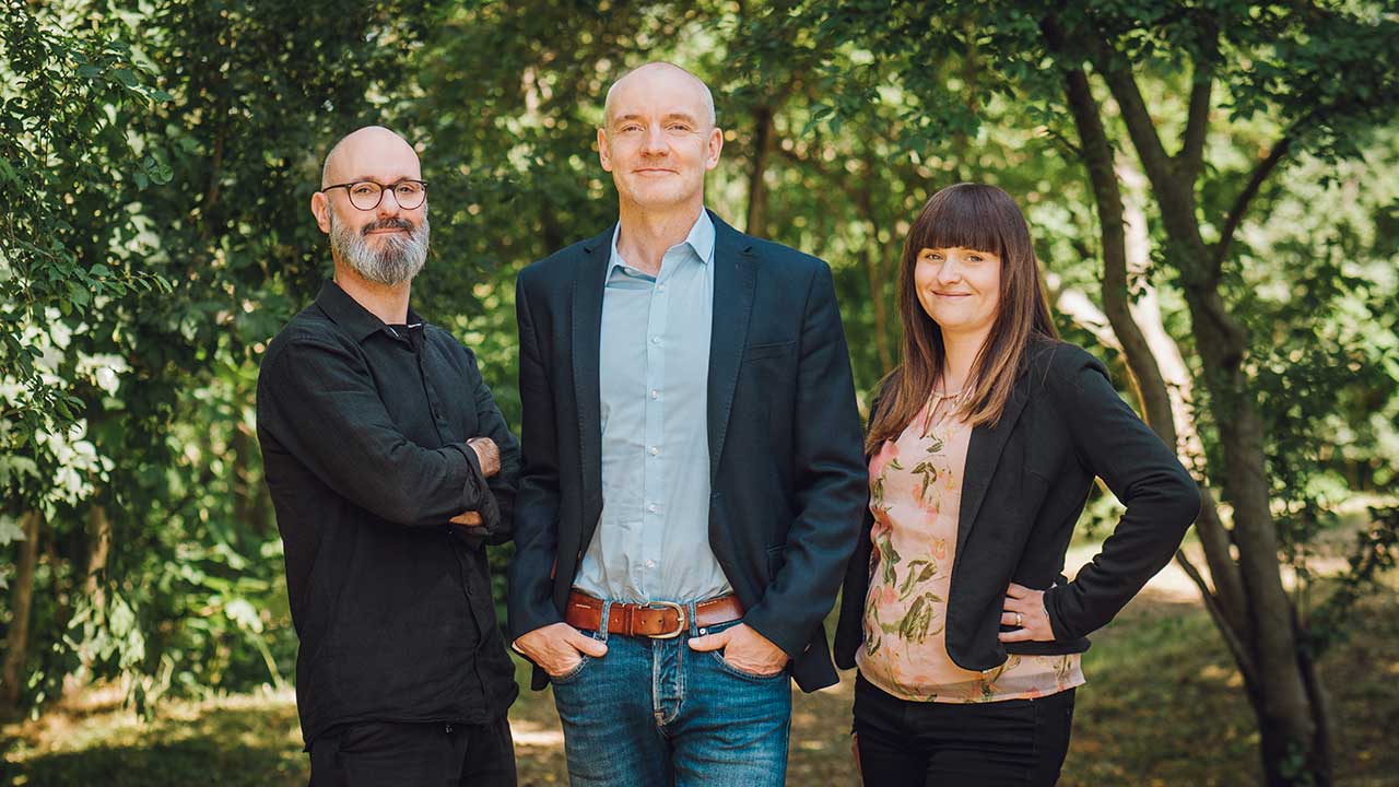 Gruppenfoto der Mitarbeiter der Rechtsanwaltskanzlei Marian Peter Bohley